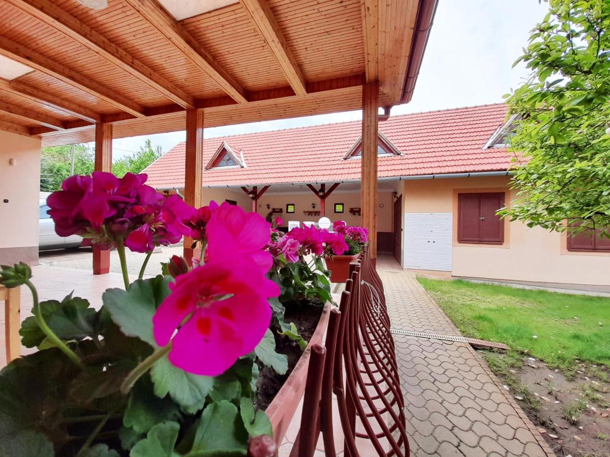 Matra Wellness Vendeghaz Hotel Parádsasvár Екстериор снимка